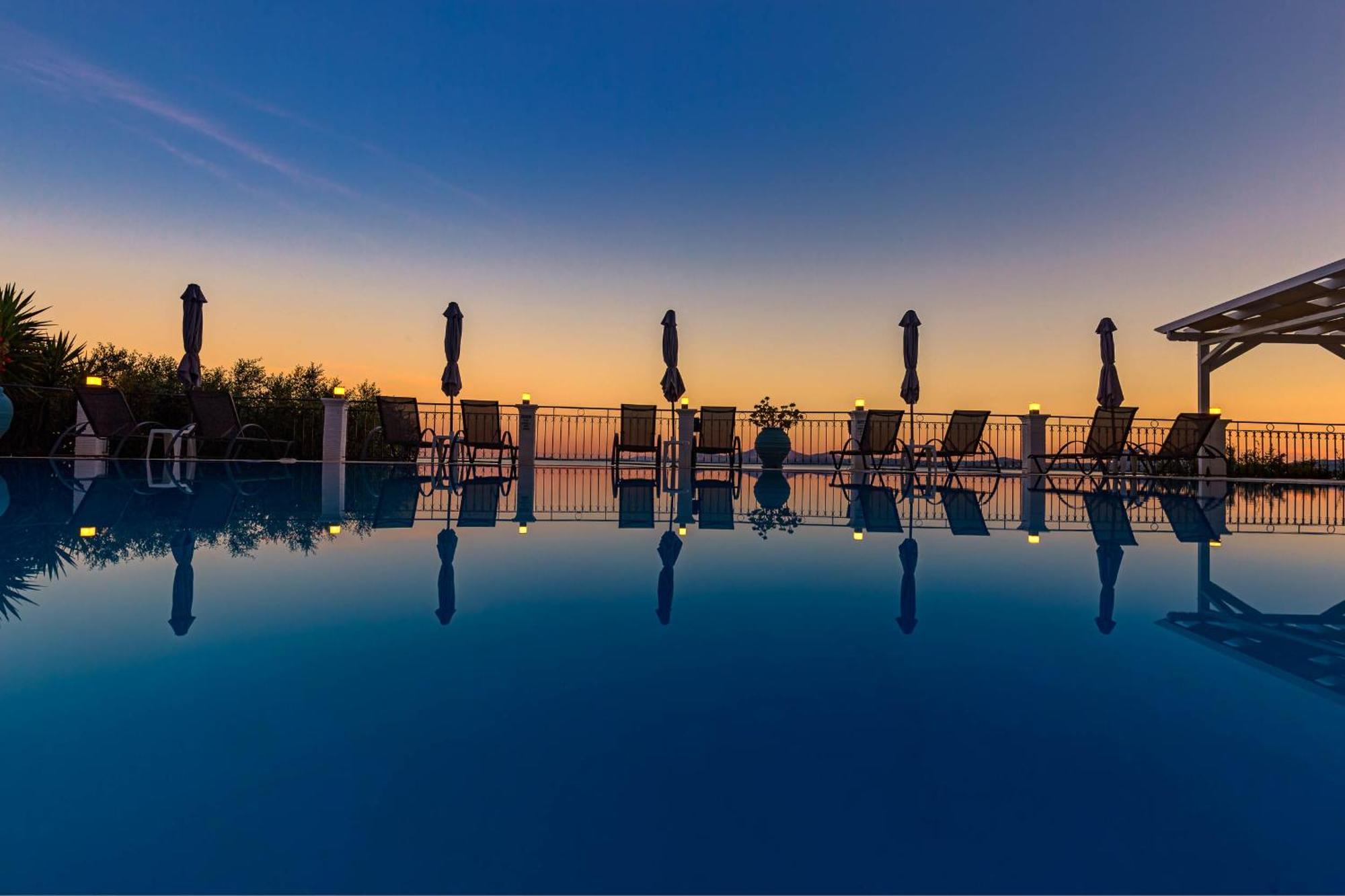 Oceanis Rooms Apartments บาร์บาตี ภายนอก รูปภาพ